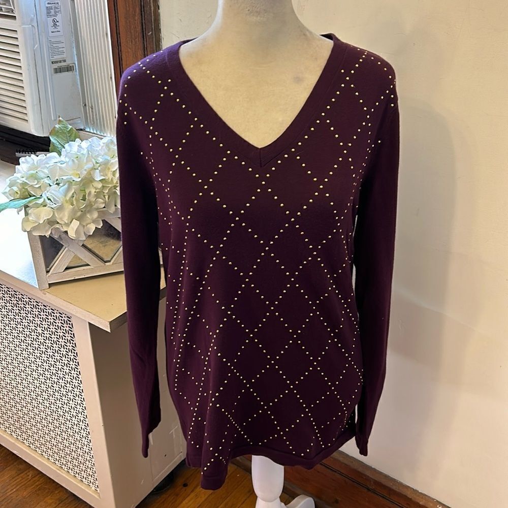 Tommy Hilfiger burgundy V neckline long sleeve gold beaded sweater Size M EUC